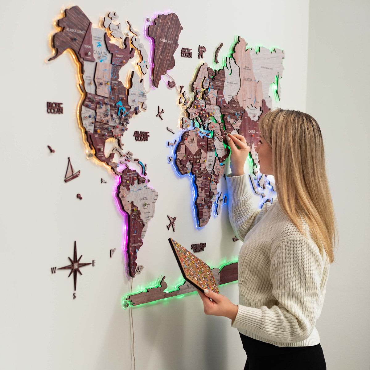 3D Luminous LED Colored World Map (B2B)